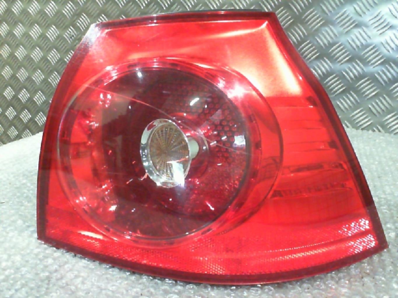 Fanale posteriore principale destro (luci)