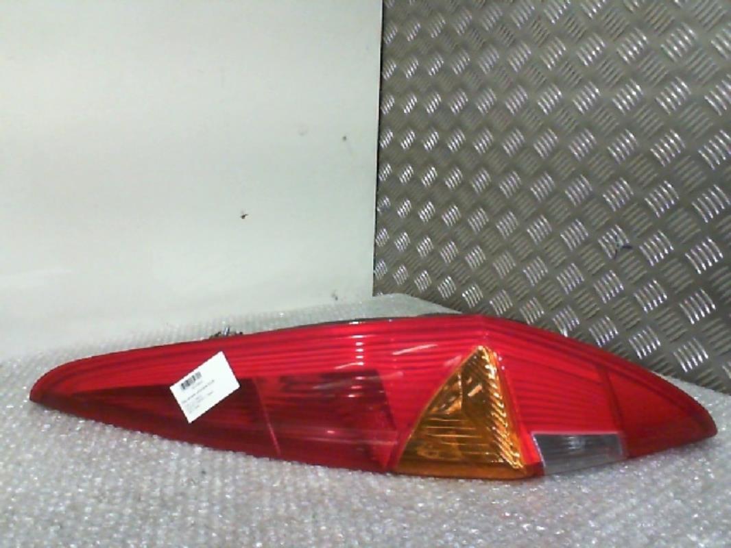 Fanale posteriore principale destro (luci)