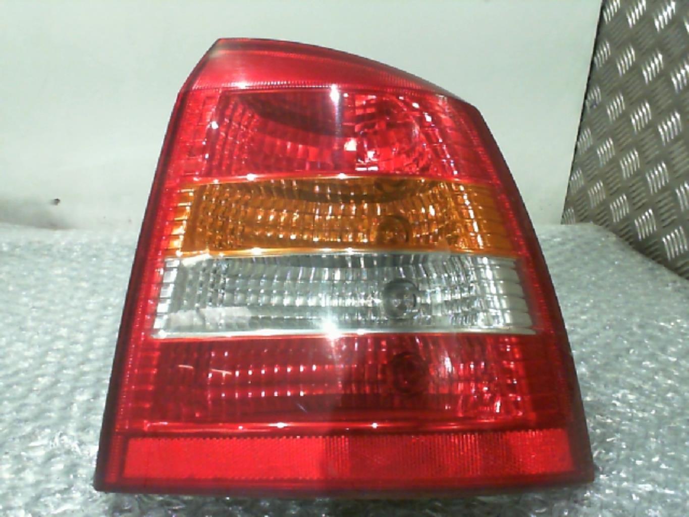 Fanale posteriore principale destro (luci)