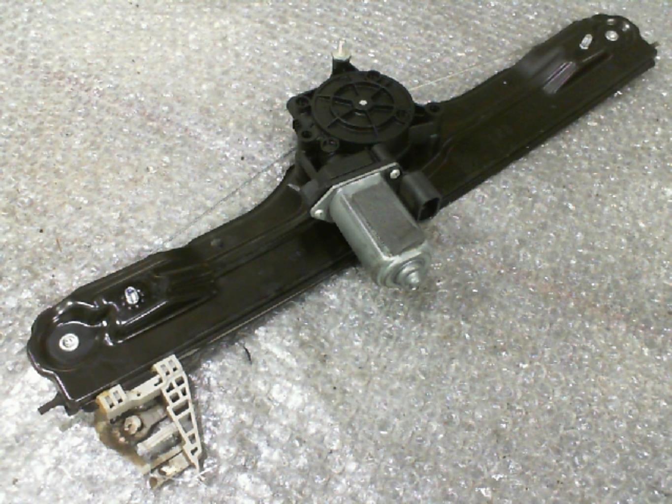 Leve vitre electrique avant gauche