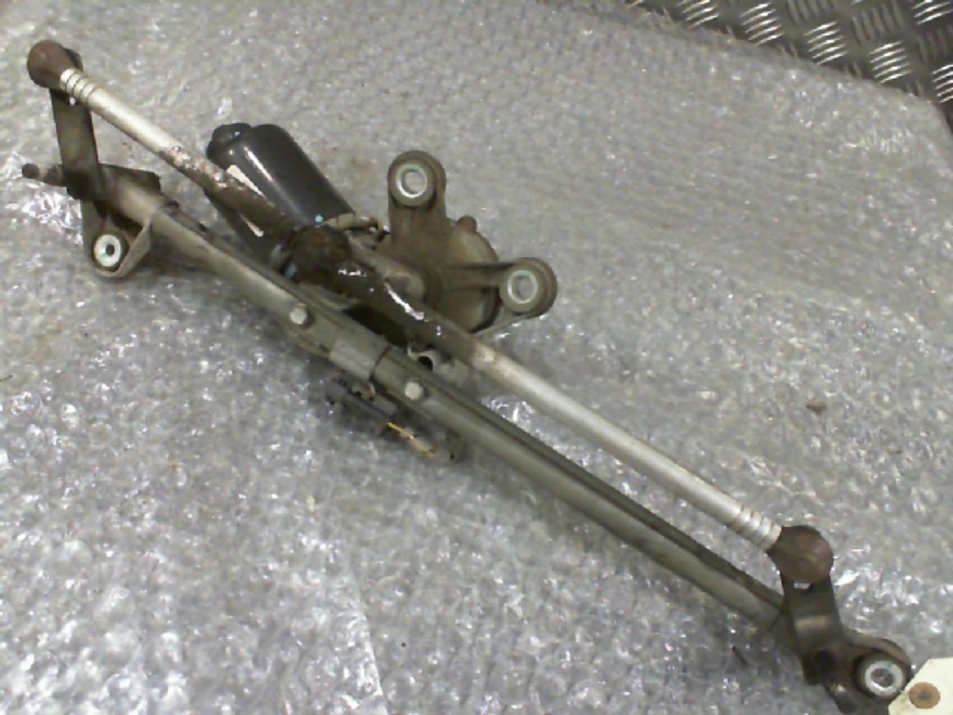 Moteur essuie glace avant