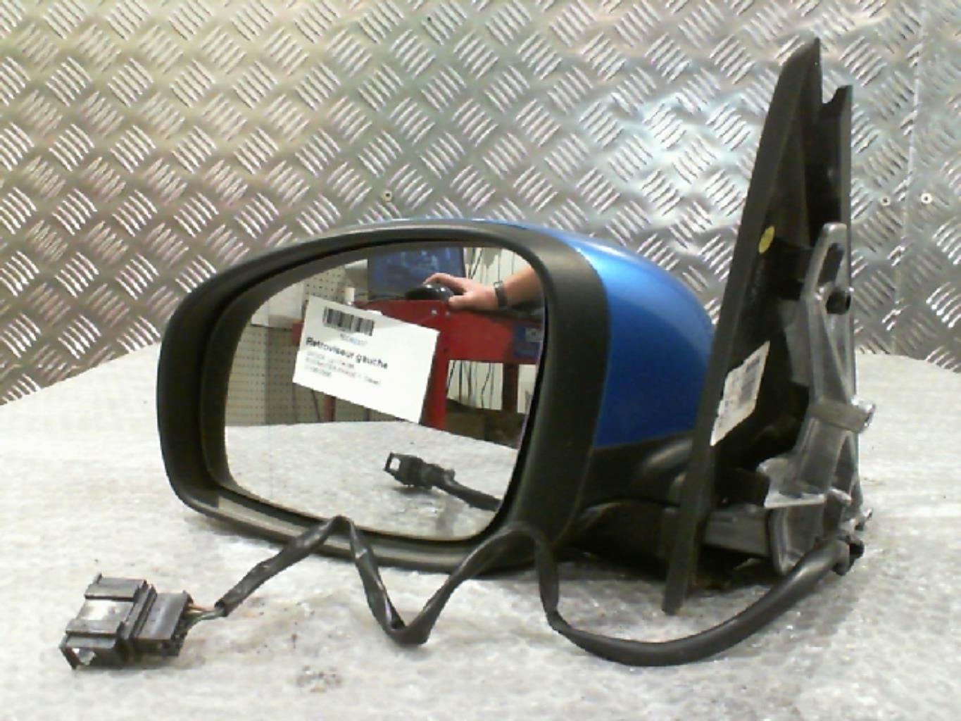 Retrovisor izquierdo