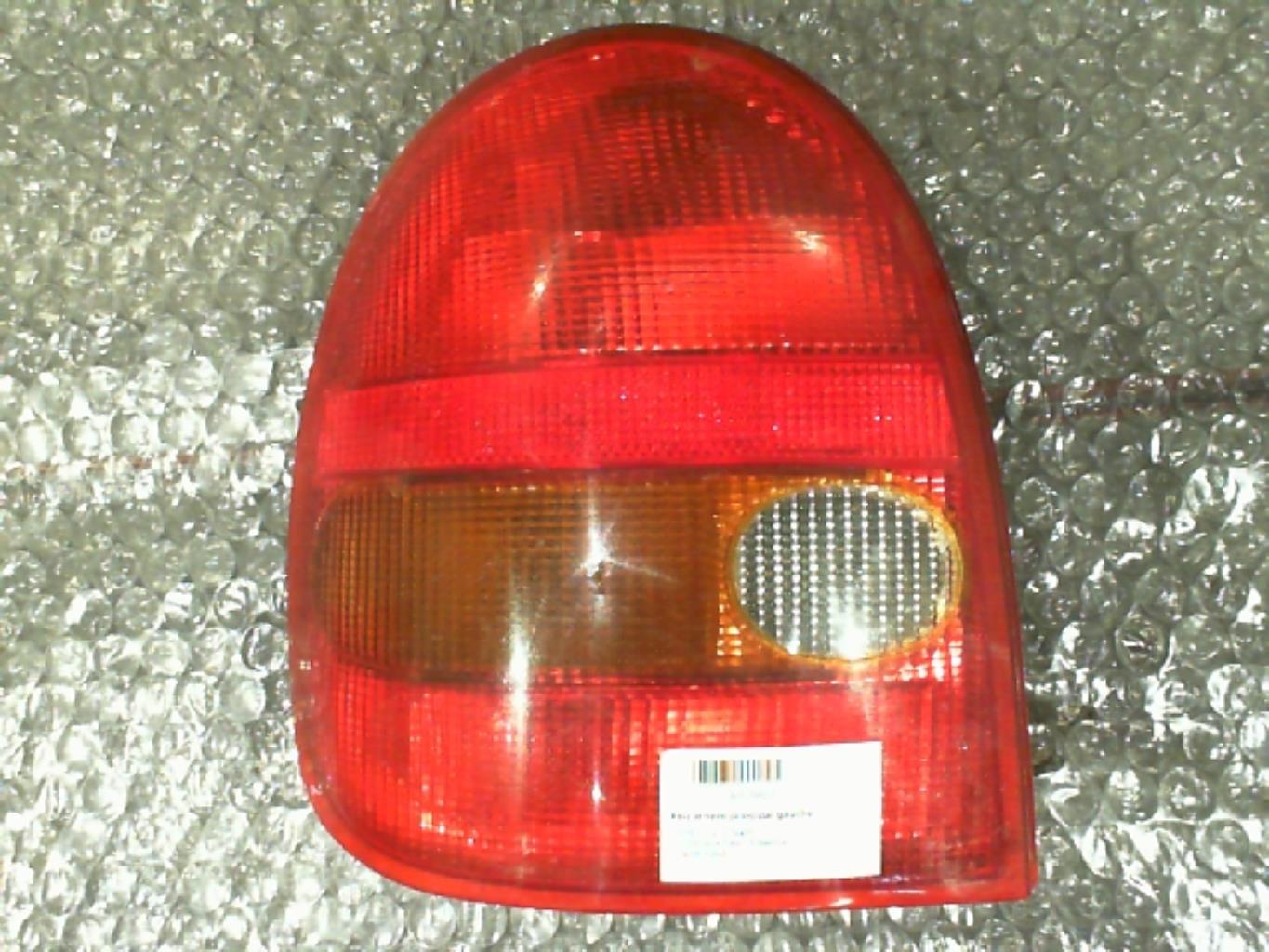 Fanale posteriore principale sinistro (luci)
