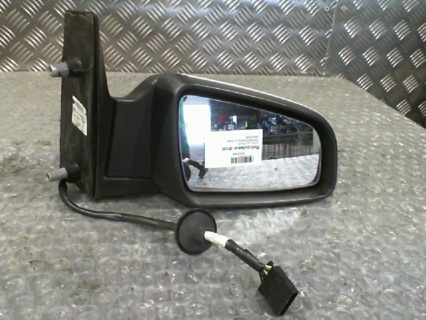 Retrovisor derecho