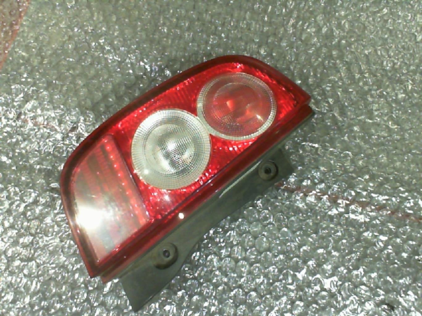 Fanale posteriore principale sinistro (luci)