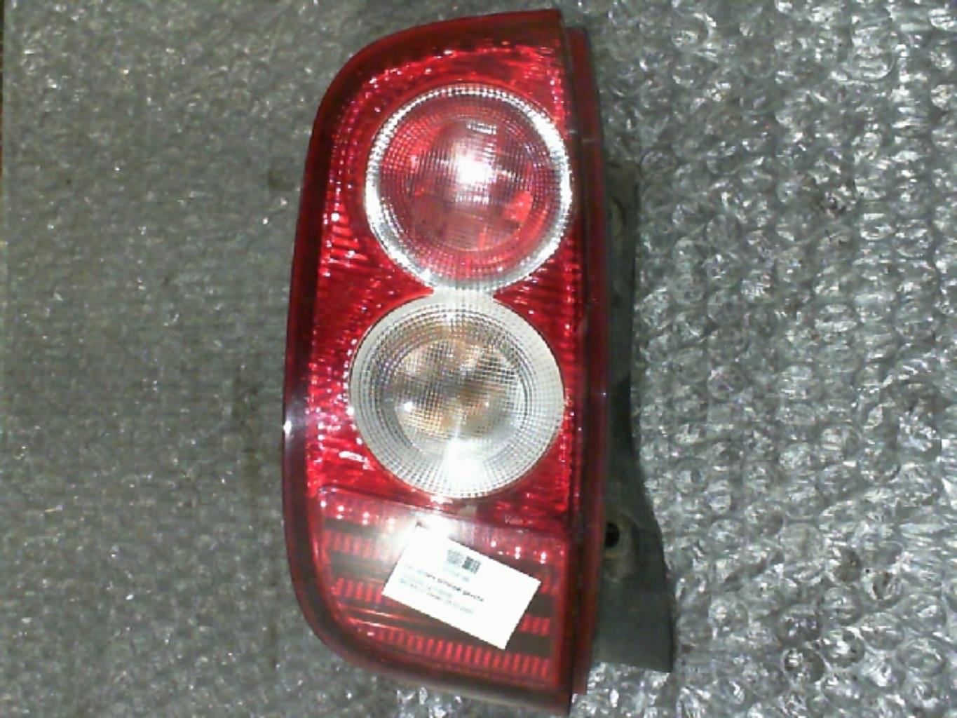 Fanale posteriore principale sinistro (luci)