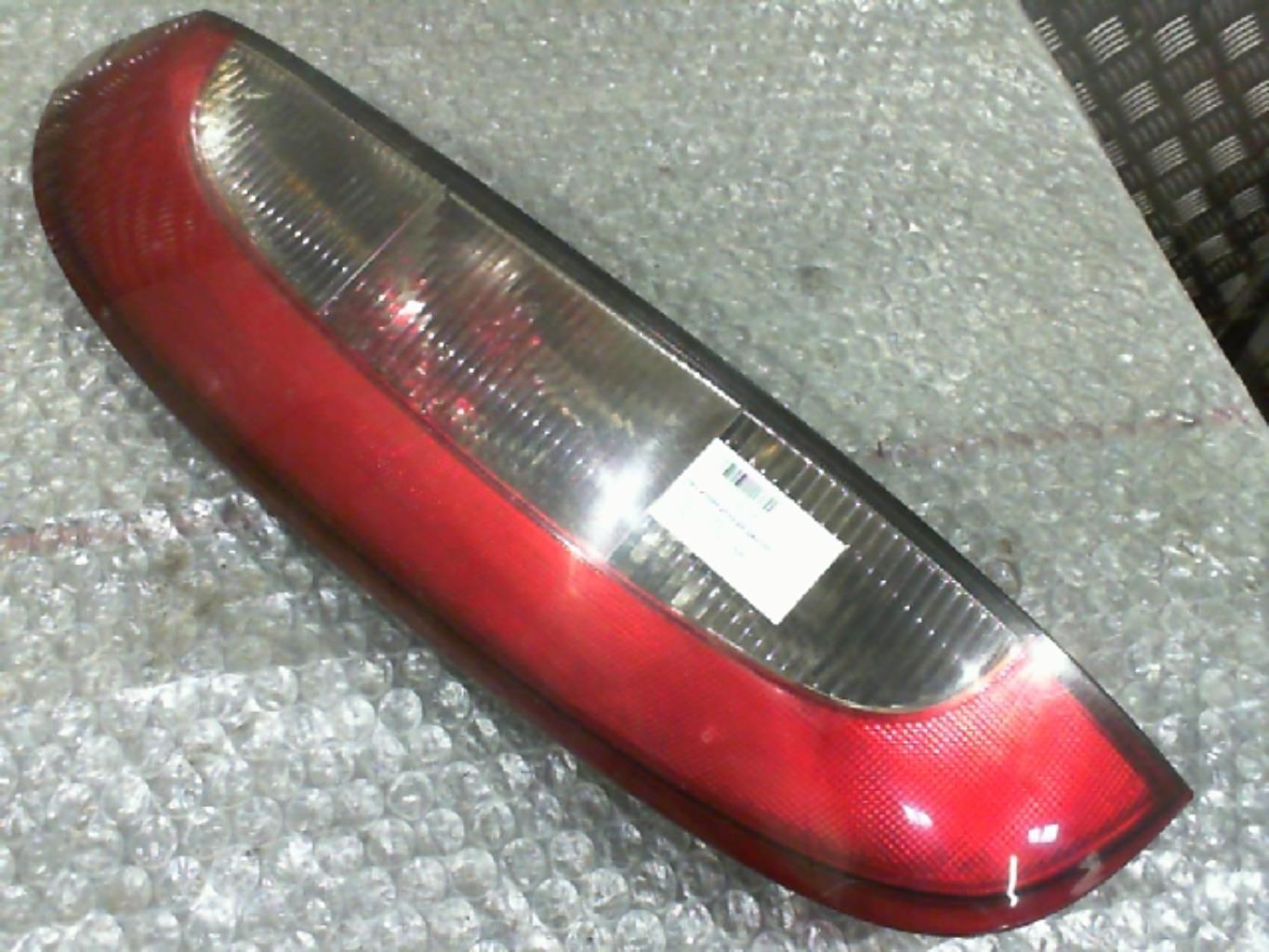 Fanale posteriore principale sinistro (luci)