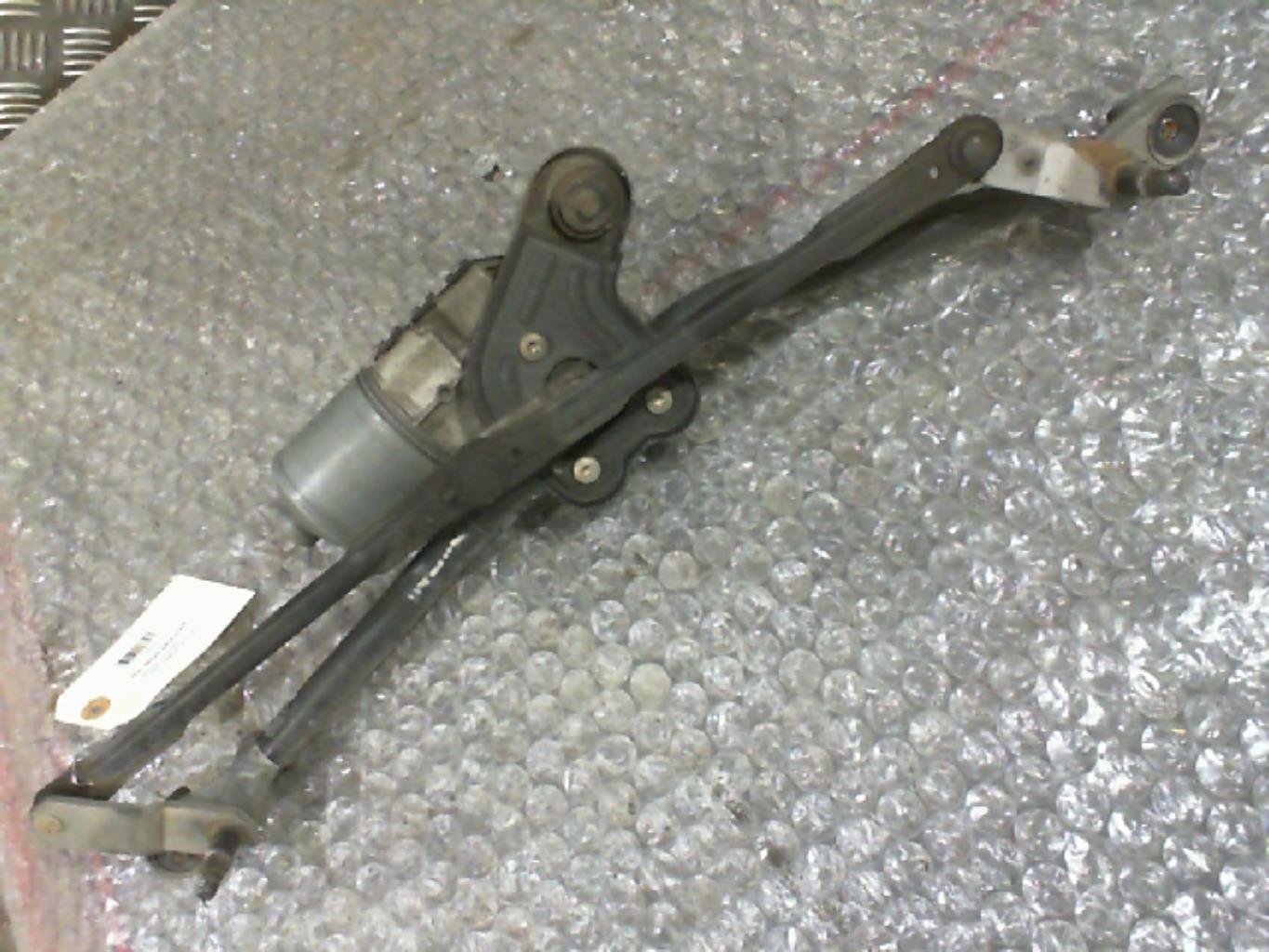 Moteur essuie glace avant