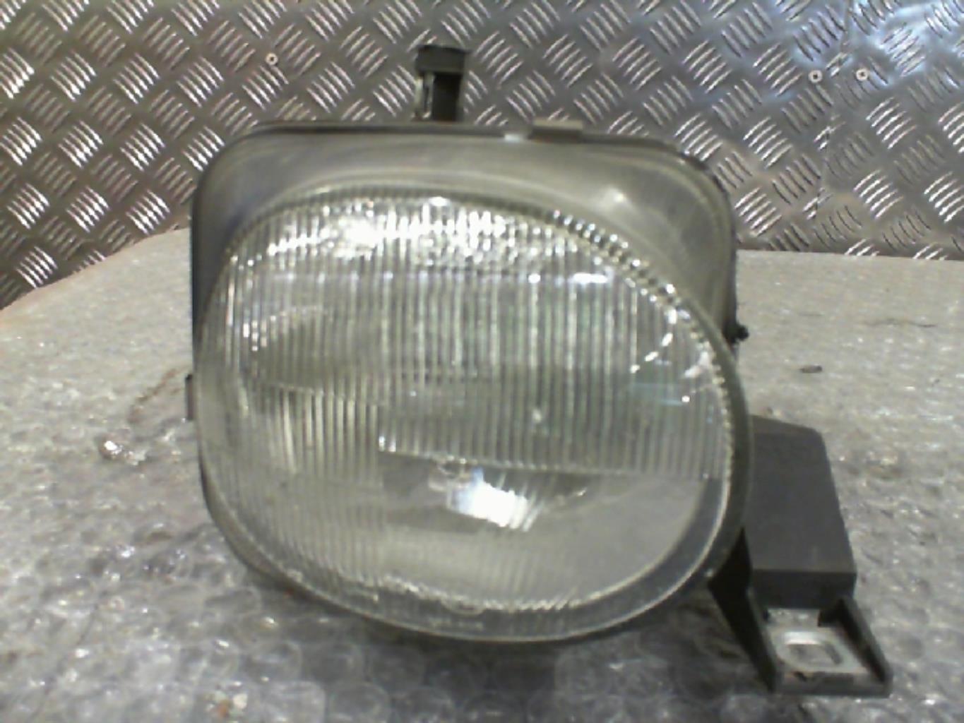 Optique avant principal droit (feux)(phare)