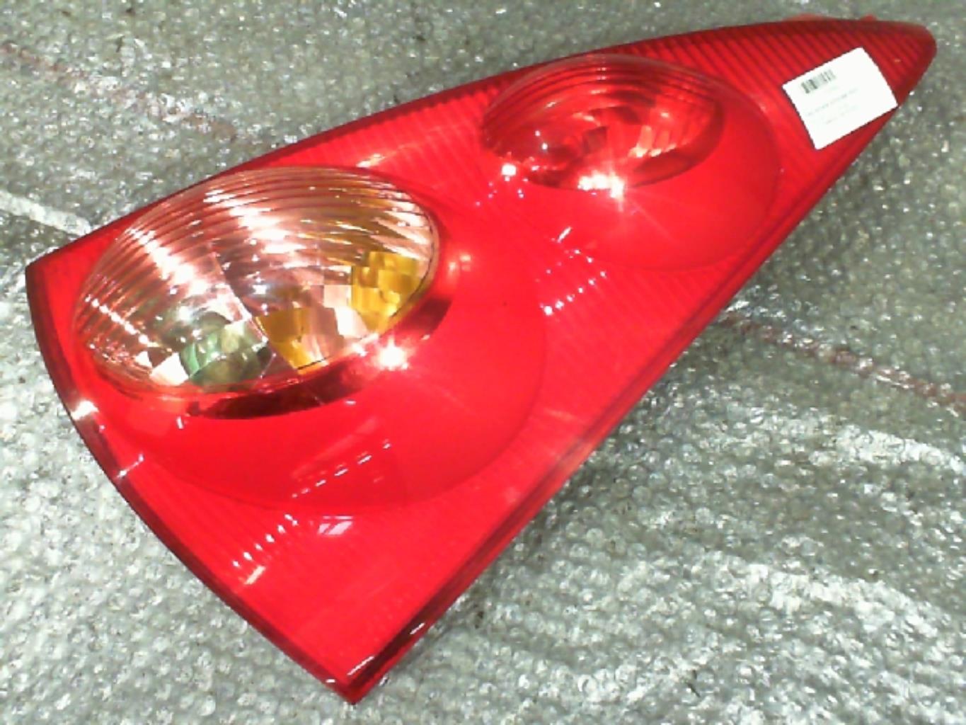 Fanale posteriore principale destro (luci)