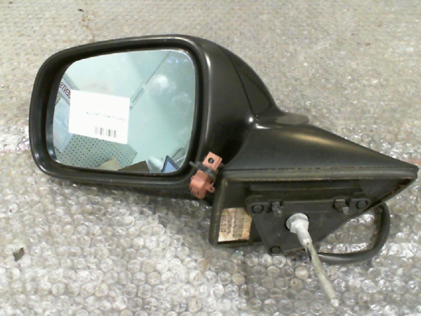 Specchietto retrovisore sinistro