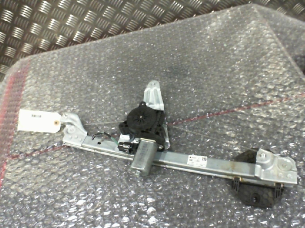 Leve vitre electrique arriere droit