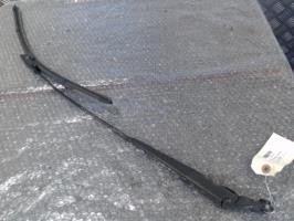 Bras essuie glace avant droit