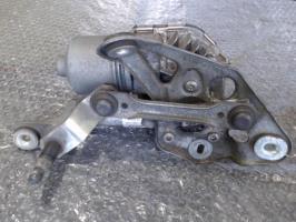 Moteur essuie glace avant droit