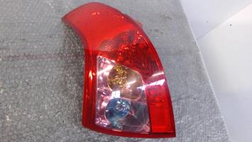 Fanale posteriore principale sinistro (luci)