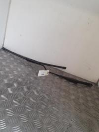 Braccio tergicristallo anteriore sinistro