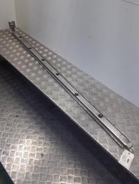 Rail de porte coulissante