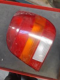 Fanale posteriore principale destro (luci)