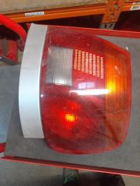 Fanale posteriore principale destro (luci)