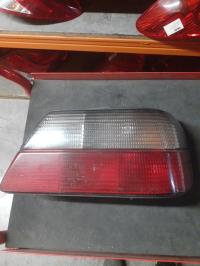 Fanale posteriore principale destro (luci)