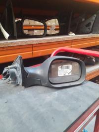 Retrovisor derecho