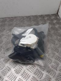 Cinturón de seguridad delantero derecho