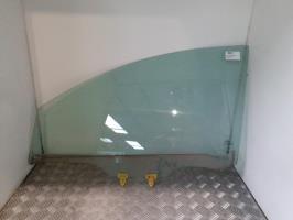 Vitre avant gauche
