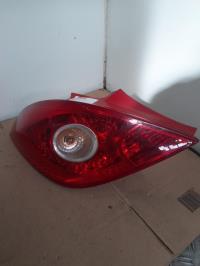 Fanale posteriore principale sinistro (luci)