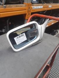 Retrovisor izquierdo