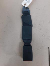 Attache ceinture arriere droit