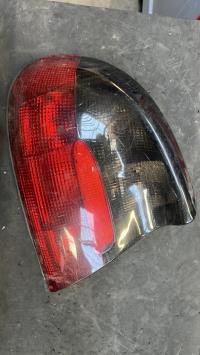 Fanale posteriore principale sinistro (luci)