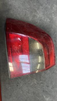 Fanale posteriore principale sinistro (luci)