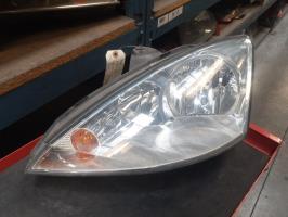 Gruppo ottico anteriore principale sinistro (luci)(faro)