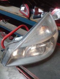 Óptica delantera principal izquierda (luces) (faro)