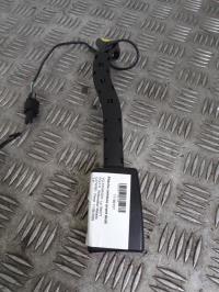 Attache ceinture avant droit