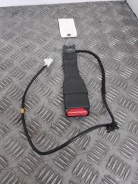 Attache ceinture avant gauche