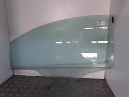 Vitre avant gauche