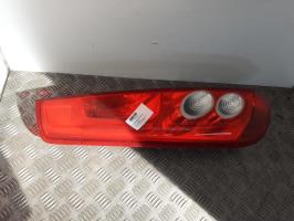 Fanale posteriore principale sinistro (luci)