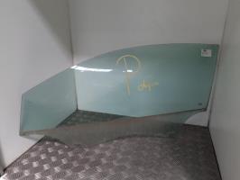Vitre avant gauche