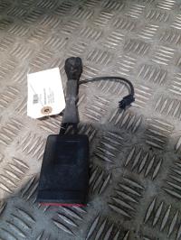 Attache ceinture avant droit