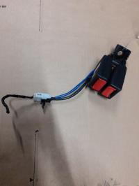 Attache ceinture arriere droit