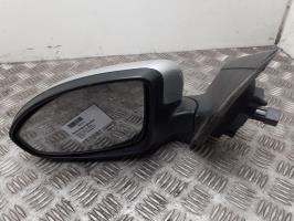 Retrovisor izquierdo
