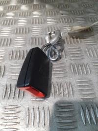 Attache ceinture arriere droit