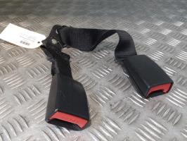 Attache ceinture arriere droit