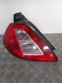 Fanale posteriore principale sinistro (luci)