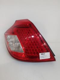 Fanale posteriore principale sinistro (luci)