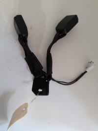 Attache ceinture arriere gauche