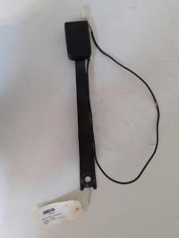 Attache ceinture avant droit