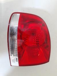 Fanale posteriore principale sinistro (luci)