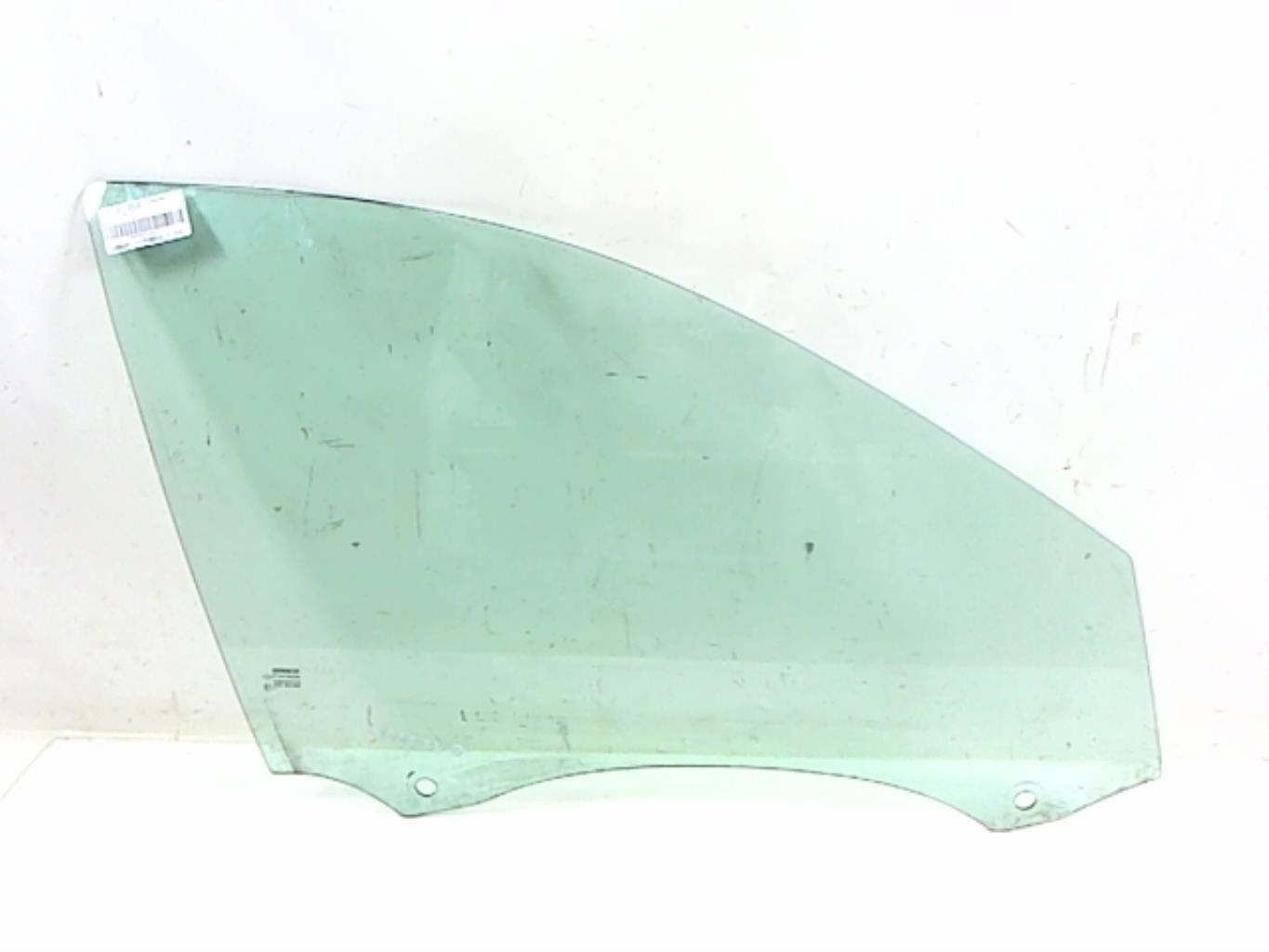 Vitre avant droit